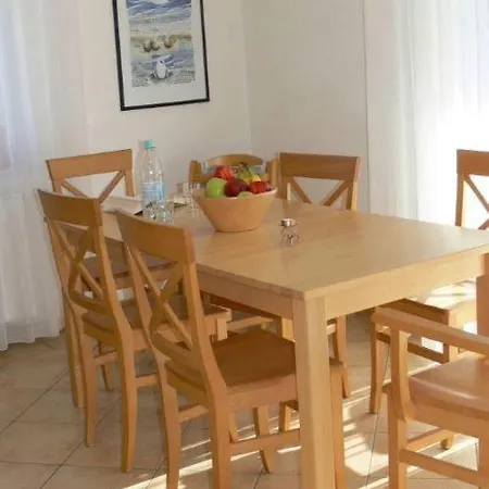 דירה Holzke בורקום